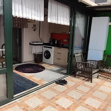 Nur Deniz Manzarali * 이스탄불