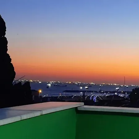 Nur Deniz Manzarali Apartment Istanbul
